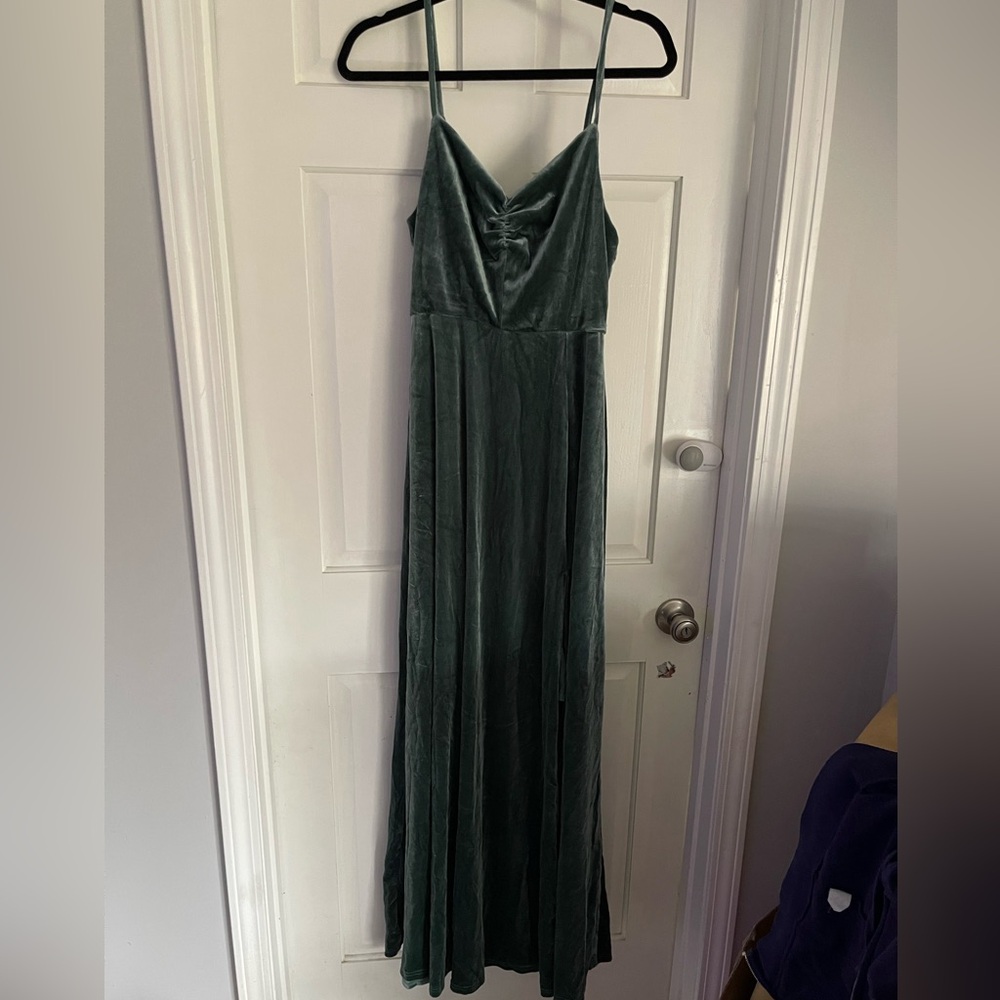 SHEIN Deep Green Velvet Maxi Dress